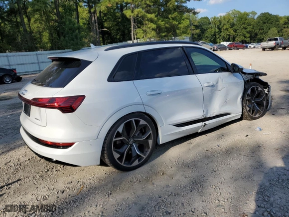 2021 Audi e-tron Prestige with VIN WA1VABGE9MB026522, listed as a Copart auction lot 68485673 with 23,448 mi miles. Bid and sale history available at carsss.com. Image 3.