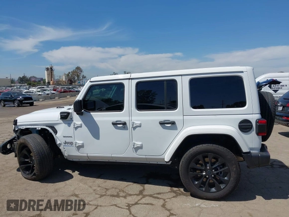 2024 Jeep Wrangler Sahara with VIN 1C4RJXP61RW126904, listed as a IAAI auction lot 41998215 with 32,034 mi miles and . Bid and sale history available at DreamBid. Image 14.