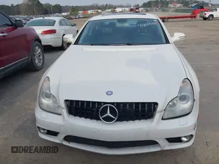 2009 Mercedes-Benz CLS-Class 5.5L with VIN WDDDJ72X49A146822, listed as a IAAI auction lot 41800020 with 157,984 mi miles. Bid and sale history available at carsss.com. Image 14.