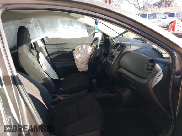2016 Nissan Versa S with VIN 3N1CN7AP9GL818281, listed as a IAAI auction lot 41652921 with 158,676 mi miles and . Bid and sale history available at DreamBid. Image 5.