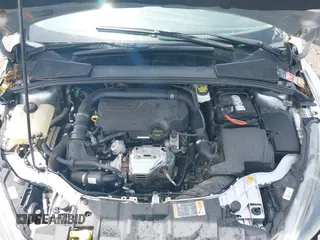 2017 Ford Focus SE with VIN 1FADP3FE4HL295573, listed as a IAAI auction lot 39562568 with 96,939 mi miles and . Bid and sale history available at carsss.com. Image 10.
