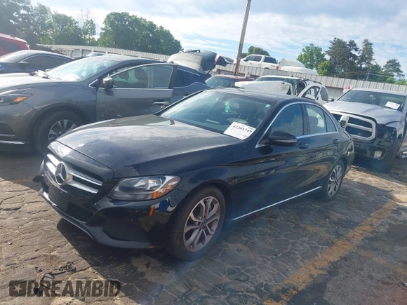 2017 Mercedes-Benz C 300 z VIN 55SWF4JB7HU220408, wystawiony jako IAAI lot #42201749 z przebiegiem 108 799 mil mil oraz . Historia ofert i sprzedaży dostępna na DreamBid. Obrazek 2.