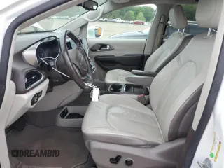 2017 Chrysler Pacifica Touring L with VIN 2C4RC1BG2HR734557, listed as a Copart auction lot 53630065 with 147,955 mi miles and Salvage Title. Bid and sale history available at DreamBid. Image 7.