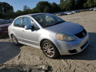 2008 Suzuki SX4 Convenience Pkg with VIN JS2YC415185100267, listed as a Copart auction lot 70948384 with 103,501 mi miles and Clean Title. Bid and sale history available at carsss.com. Image 4.