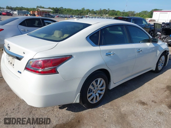 2014 Nissan Altima S with VIN 1N4AL3AP9EC187369, listed as a IAAI auction lot 42101760 with 173,899 mi miles and . Bid and sale history available at DreamBid. Image 4.