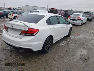 2015 Honda Civic Sedan Si with VIN 2HGFB6E58FH707610, listed as a IAAI auction lot 41420340 with 100,122 mi miles. Bid and sale history available at carsss.com. Image 4.