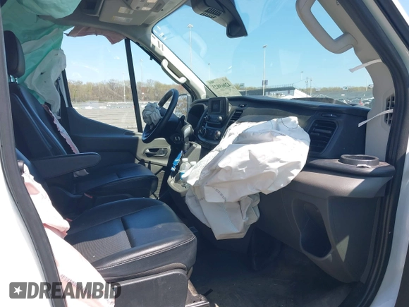 2024 Ford Transit Cargo z VIN 1FTBR1C84RKA39388, wystawiony jako IAAI lot #42069825 z przebiegiem 20 851 mil mil oraz . Historia ofert i sprzedaży dostępna na DreamBid. Obrazek 5.
