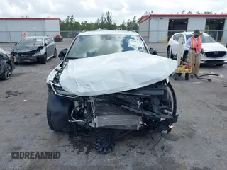2024 Volkswagen Tiguan SE R-Line Black z VIN 3VVCB7AX1RM037369, wystawiony jako IAAI lot #41911287 z przebiegiem 16 458 mil mil oraz . Historia ofert i sprzedaży dostępna na DreamBid. Obrazek 12.