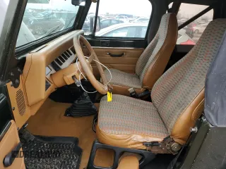 1995 Jeep Wrangler S with VIN 1J4FY19P9SP241990, listed as a Copart auction lot 85860574 with 162,408 mi miles and Clean Title. Bid and sale history available at carsss.com. Image 7.
