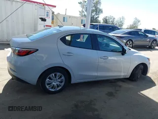 2019 Toyota Yaris L с VIN 3MYDLBYV5KY512111, выставлен на аукционе IAAI как лот 42317107 с пробегом 74 632 миль миль и . История ставок и продаж доступна на DreamBid. Изображение 13.