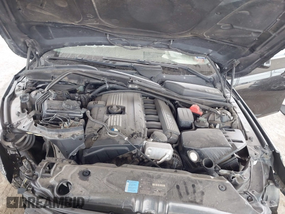 2010 BMW 5 Series 528i with VIN WBANU5C56AC126505, listed as a IAAI auction lot 42072076 with Not Provided miles and . Bid and sale history available at carsss.com. Image 10.