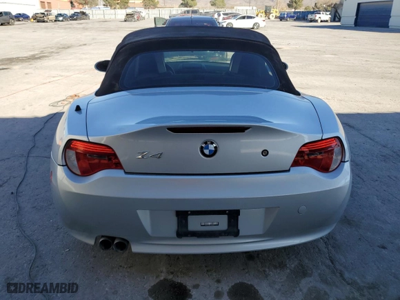 2006 BMW Z4 3.0si with VIN 4USBU53526LX00833, listed as a Copart auction lot 43766645 with 139,402 mi miles and Clean Title. Bid and sale history available at carsss.com. Image 6.