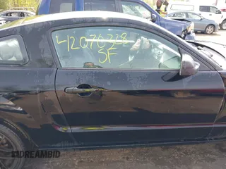 2008 Ford Mustang GT Deluxe with VIN 1ZVHT82H685173559, listed as a IAAI auction lot 42070328 with 143,636 mi miles and . Bid and sale history available at carsss.com. Image 13.