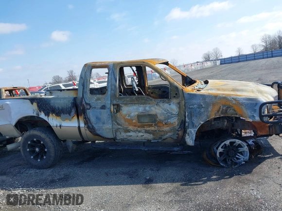 2000 Ford F-250 XL z VIN 1FTNX21F3YED70759, wystawiony jako IAAI lot #41571539 z przebiegiem Nie podano mil oraz . Historia ofert i sprzedaży dostępna na DreamBid. Obrazek 11.