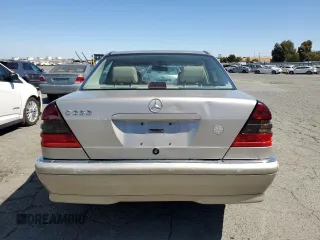 1998 Mercedes-Benz C 230/260/280/320 with VIN WDBHA23G4WA564563, listed as a Copart auction lot 71414284 with 277,741 mi miles and Salvage Title. Bid and sale history available at carsss.com. Image 6.