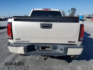 2011 GMC Sierra 1500 Denali z VIN 3GTP2XE26BG222472, wystawiony jako Copart lot #42186215 z przebiegiem Nie podano mil oraz Nie do naprawy • Non repairable. Historia ofert i sprzedaży dostępna na DreamBid. Obrazek 6.