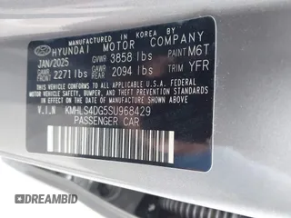 2025 Hyundai Elantra SEL Convenience with VIN KMHLS4DG5SU968429, listed as a IAAI auction lot 42225493 with 3,989 mi miles and . Bid and sale history available at carsss.com. Image 9.