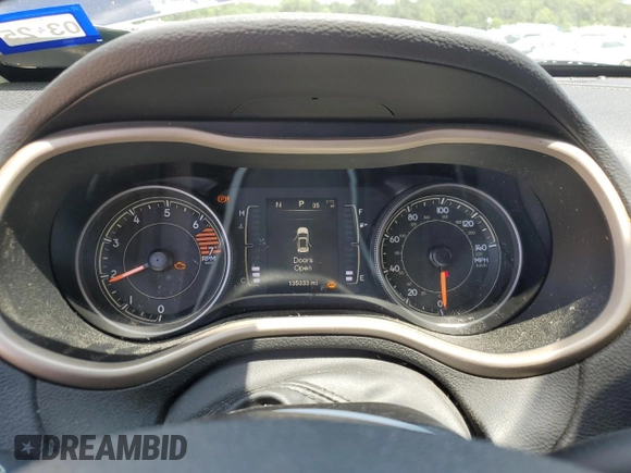 2016 Jeep Cherokee Latitude с VIN 1C4PJLCB6GW355711, выставлен на аукционе Copart как лот 64142695 с пробегом 135 333 миль миль и Чистый • Clean title. История ставок и продаж доступна на DreamBid. Изображение 9.
