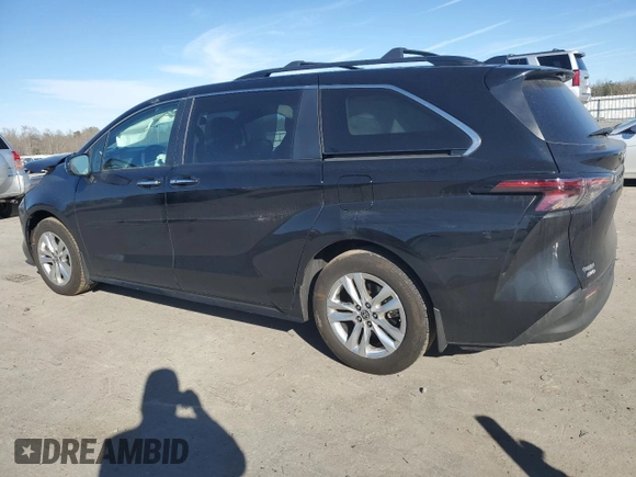 2024 Toyota Sienna XLE with VIN 5TDJSKFC4RS121247, listed as a Copart auction lot 47363055 with 33,364 mi miles and Salvage Title. Bid and sale history available at DreamBid. Image 2.