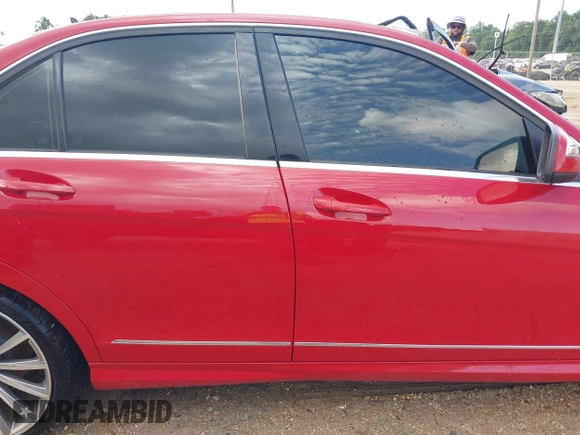 2009 Mercedes-Benz C 300 Sport с VIN WDDGF81X79R074165, выставлен на аукционе IAAI как лот 42502620 с пробегом 135 083 миль миль и . История ставок и продаж доступна на DreamBid. Изображение 13.