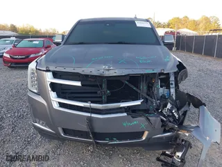 2018 Cadillac Escalade Luxury with VIN 1GYS3BKJ1JR307525, listed as a IAAI auction lot 41800377 with 171,484 mi miles. Bid and sale history available at carsss.com. Image 12.
