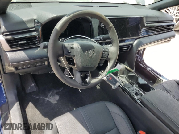 2025 Toyota Camry LE z VIN 4T1DAACK9SU000961, wystawiony jako Copart lot #58364245 z przebiegiem 11 465 mil mil oraz Szkoda całkowita • Salvage title. Historia ofert i sprzedaży dostępna na DreamBid. Obrazek 8.