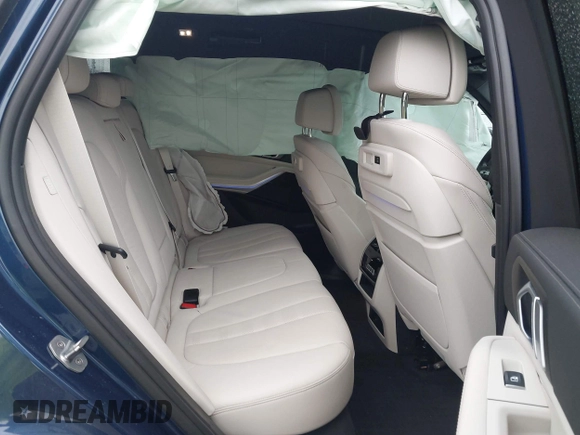 2020 BMW X5 xDrive40i z VIN 5UXCR6C08L9C37774, wystawiony jako IAAI lot #42202870 z przebiegiem 23 918 mil mil oraz . Historia ofert i sprzedaży dostępna na DreamBid. Obrazek 8.