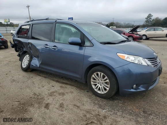 2016 Toyota Sienna XLE with VIN 5TDYK3DCXGS753500, listed as a Copart auction lot 48899215 with 131,895 mi miles and Salvage Title. Bid and sale history available at carsss.com. Image 4.