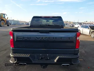2021 Chevrolet Silverado 1500 LT Trail Boss with VIN 1GCPYFED1MZ449887, listed as a IAAI auction lot 41761670 with 57,324 mi miles and . Bid and sale history available at DreamBid. Image 17.
