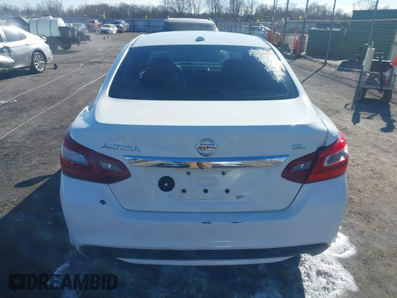 2018 Nissan Altima S with VIN 1N4AL3AP9JC181033, listed as a IAAI auction lot 41400570 with 198,928 mi miles and . Bid and sale history available at carsss.com. Image 16.