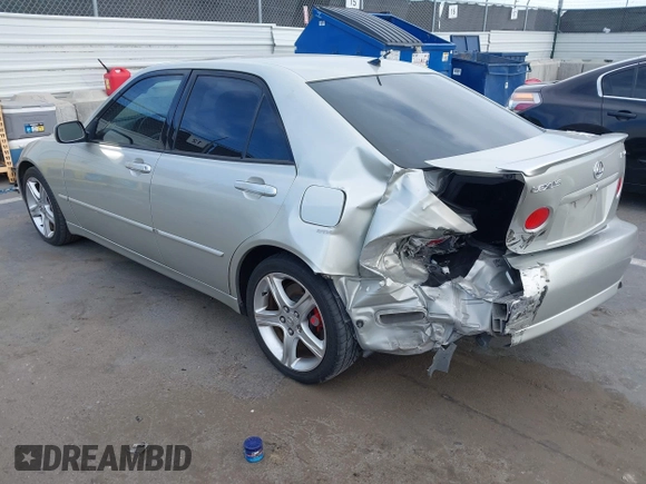 2004 Lexus IS with VIN JTHBD192640084319, listed as a IAAI auction lot 41943372 with 162,080 mi miles and . Bid and sale history available at carsss.com. Image 3.