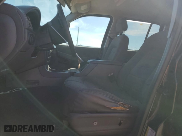 2005 Ford Explorer XLS с VIN 1FMZU62K55UB72663, выставлен на аукционе Copart как лот 47443715 с пробегом 149 695 миль миль и На запчасти • Non repairable. История ставок и продаж доступна на DreamBid. Изображение 7.