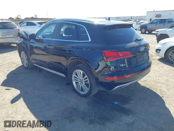 2018 Audi Q5 Premium Plus with VIN WA1BNAFY6J2008147, listed as a IAAI auction lot 41692642 with 113,475 mi miles. Bid and sale history available at carsss.com. Image 3.