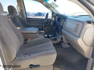 2002 Dodge Ram 1500 with VIN 1D7HU18N52S650663, listed as a IAAI auction lot 41290269 with 221,241 mi miles. Bid and sale history available at carsss.com. Image 5.