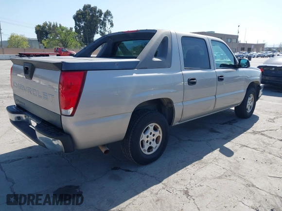 2004 Chevrolet Avalanche z VIN 3GNEC12T34G179833, wystawiony jako IAAI lot #42004426 z przebiegiem 174 329 mil mil oraz . Historia ofert i sprzedaży dostępna na DreamBid. Obrazek 4.