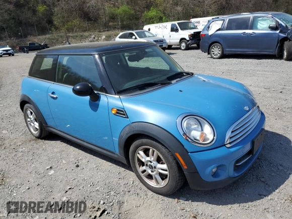2013 MINI Hardtop with VIN WMWSU3C50DT682885, listed as a Copart auction lot 54238515 with 115,712 mi miles and Salvage Title. Bid and sale history available at DreamBid. Image 4.