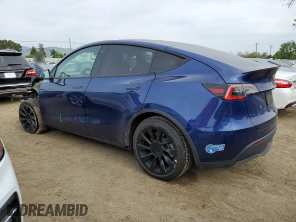 2021 Tesla Model Y Long Range with VIN 5YJYGDEE9MF095417, listed as a Copart auction lot 52960515 with 39,528 mi miles and Salvage Title. Bid and sale history available at DreamBid. Image 2.