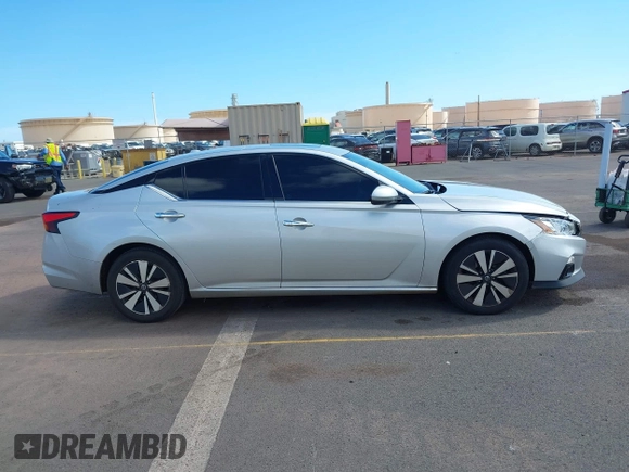 2020 Nissan Altima 2.5 SL with VIN 1N4BL4EV2LC135355, listed as a IAAI auction lot 41778726 with 104,603 mi miles. Bid and sale history available at carsss.com. Image 13.