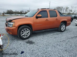 2008 Chevrolet Avalanche LT w/1LT with VIN 3GNFK12328G223463, listed as a Copart auction lot 89093435 with 180,012 mi miles and Salvage Title. Bid and sale history available at carsss.com. Image 1.