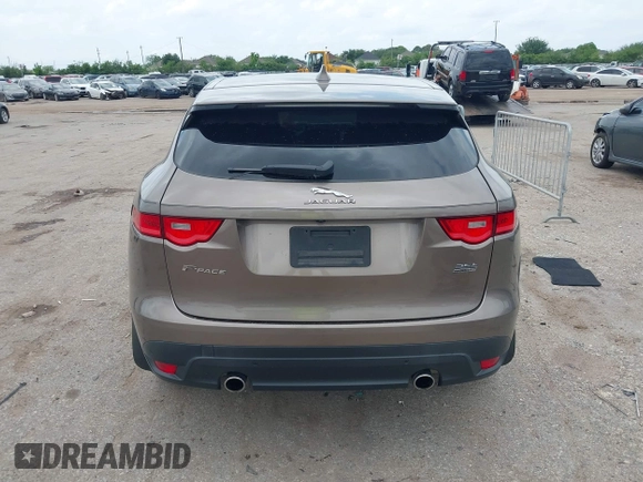 2017 Jaguar F-Pace 35t R-Sport с VIN SADCL2BVXHA067434, выставлен на аукционе IAAI как лот 42057515 с пробегом 101 435 миль миль и . История ставок и продаж доступна на DreamBid. Изображение 16.