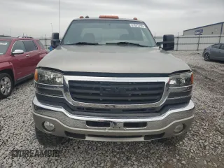 2003 GMC Sierra 2500HD SLT z VIN 1GTHK23183F142482, wystawiony jako Copart lot #51675765 z przebiegiem 198 316 mil mil oraz Szkoda całkowita • Salvage title. Historia ofert i sprzedaży dostępna na DreamBid. Obrazek 5.