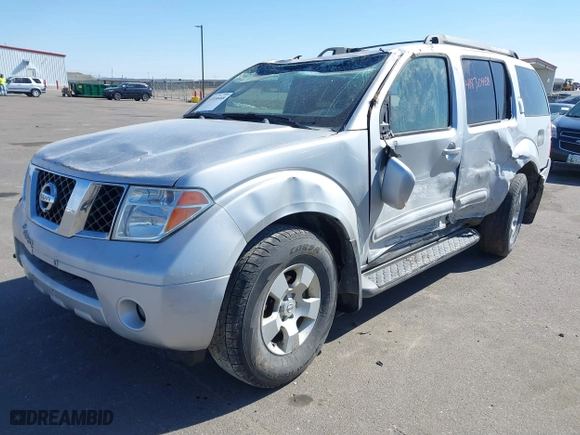 2005 Nissan Pathfinder LE with VIN 5N1AR18W05C779913, listed as a IAAI auction lot 41830468 with 216,967 mi miles. Bid and sale history available at carsss.com. Image 17.