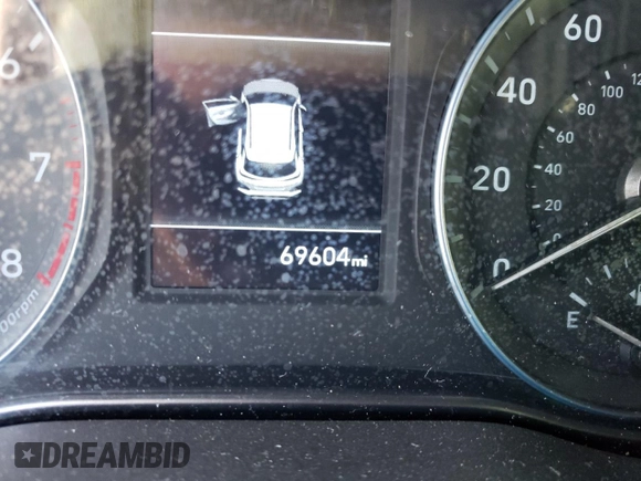 2019 Hyundai Kona SE with VIN KM8K1CAA7KU334905, listed as a Copart auction lot 64277572 with 69,604 mi miles. Bid and sale history available at carsss.com. Image 8.
