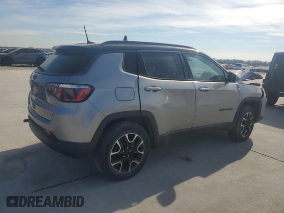 2020 Jeep Compass Trailhawk z VIN 3C4NJDDB0LT207825, wystawiony jako Copart lot #87641335 z przebiegiem Nie podano mil oraz Szkoda całkowita • Salvage title. Historia ofert i sprzedaży dostępna na DreamBid. Obrazek 3.