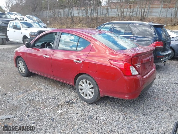 2015 Nissan Versa S Plus with VIN 3N1CN7AP2FL868003, listed as a IAAI auction lot 41865179 with 191,196 mi miles. Bid and sale history available at carsss.com. Image 3.