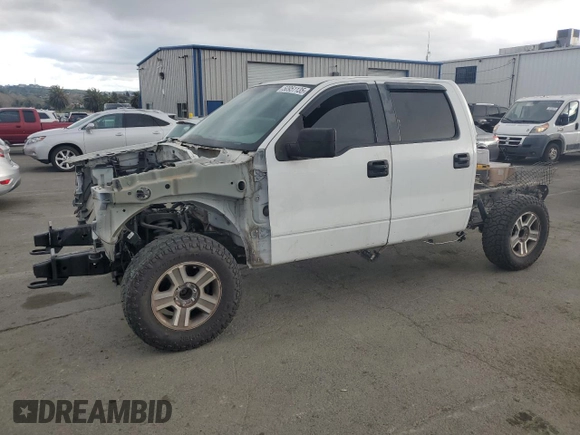 2007 Ford F-150 XLT z VIN 1FTPW12557KB72504, wystawiony jako Copart lot #50951135 z przebiegiem Nie podano mil oraz Szkoda całkowita • Salvage title. Historia ofert i sprzedaży dostępna na DreamBid. Obrazek 1.