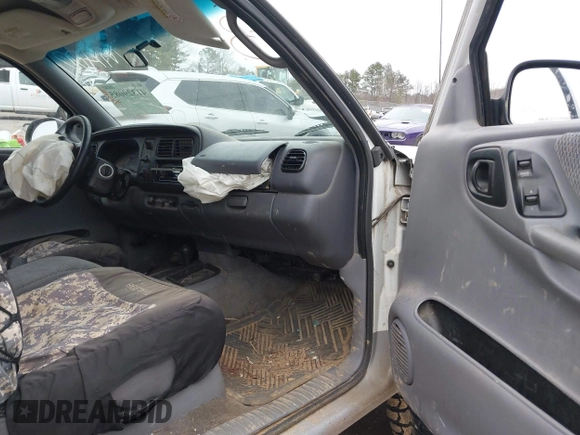 1999 Dodge Dakota SLT with VIN 1B7GG22X3XS223969, listed as a IAAI auction lot 41329085 with 185,859 mi miles and . Bid and sale history available at carsss.com. Image 5.