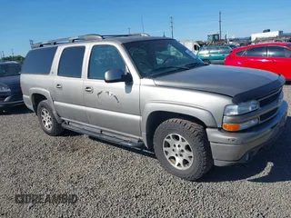 2002 Chevrolet Suburban Z71 with VIN 3GNFK16Z62G262420, listed as a IAAI auction lot 42500194 with 257,157 mi miles and . Bid and sale history available at DreamBid. Image 1.