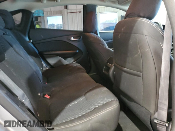 2015 Dodge Dart SXT with VIN 1C3CDFBB6FD431662, listed as a Copart auction lot 63023525 with 117,245 mi miles and Clean title. Bid and sale history available at DreamBid. Image 10.