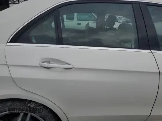 2016 Mercedes-Benz E 350 Luxury z VIN WDDHF8JB4GB285533, wystawiony jako Copart lot #54537085 z przebiegiem 117 556 mil mil oraz Szkoda całkowita • Salvage title. Historia ofert i sprzedaży dostępna na DreamBid. Obrazek 10.